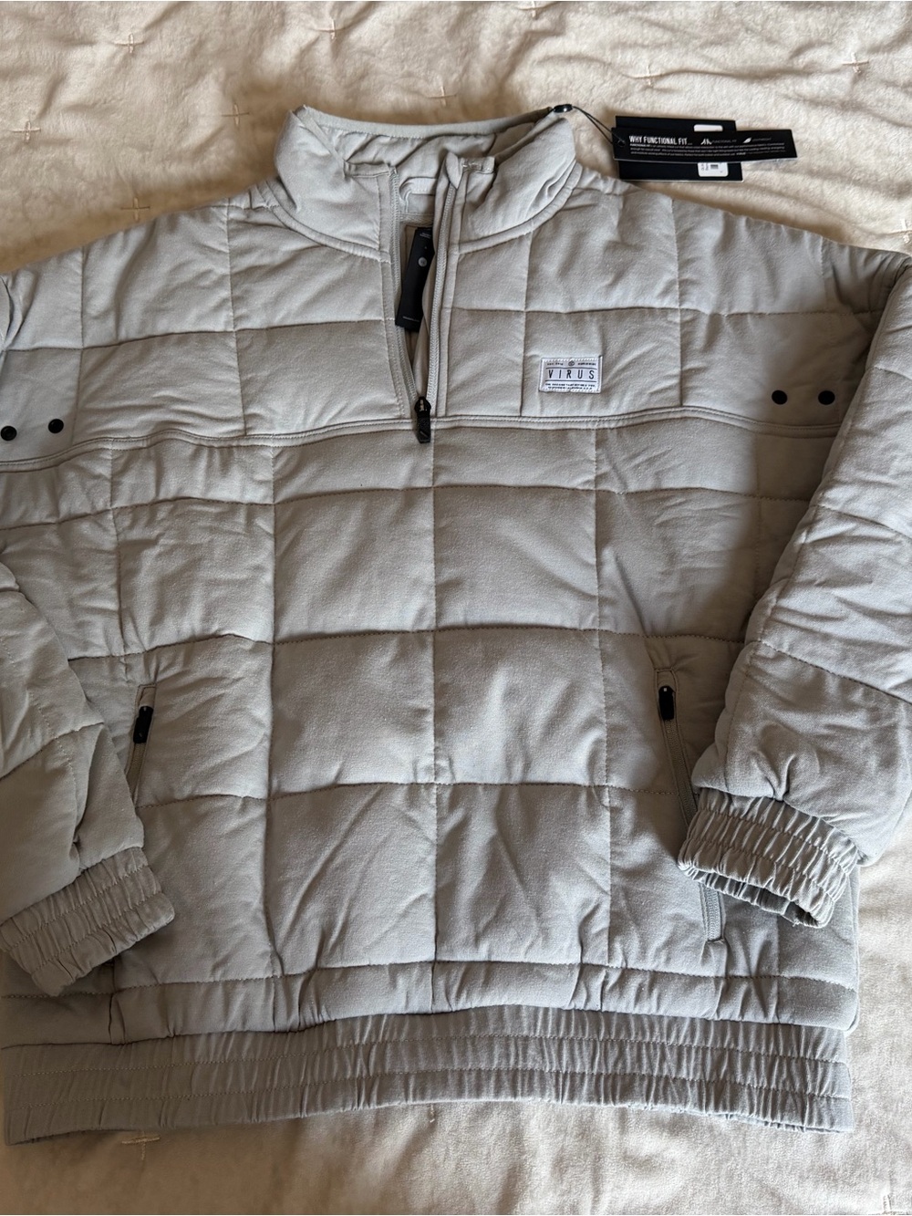 Virus Baywood Quilted Pullover Zip Jacket in Light Gray